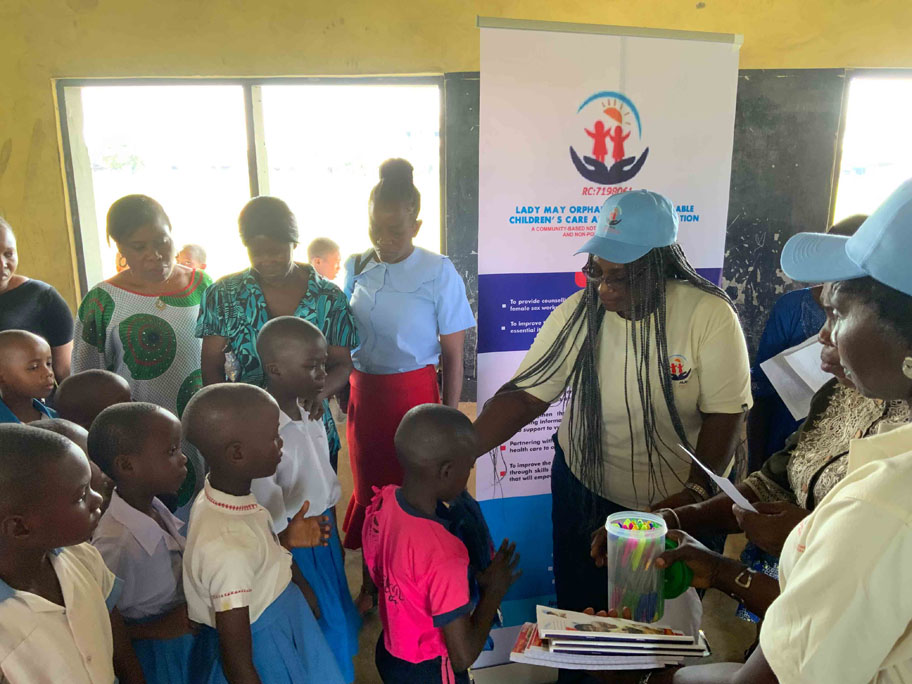 Ladymay foundation visitation to secondary school (19)