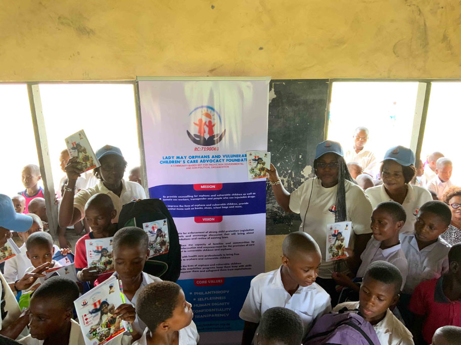 Ladymay foundation visitation to secondary school (40)